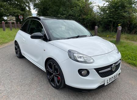 VAUXHALL ADAM 1.4 i Turbo S 