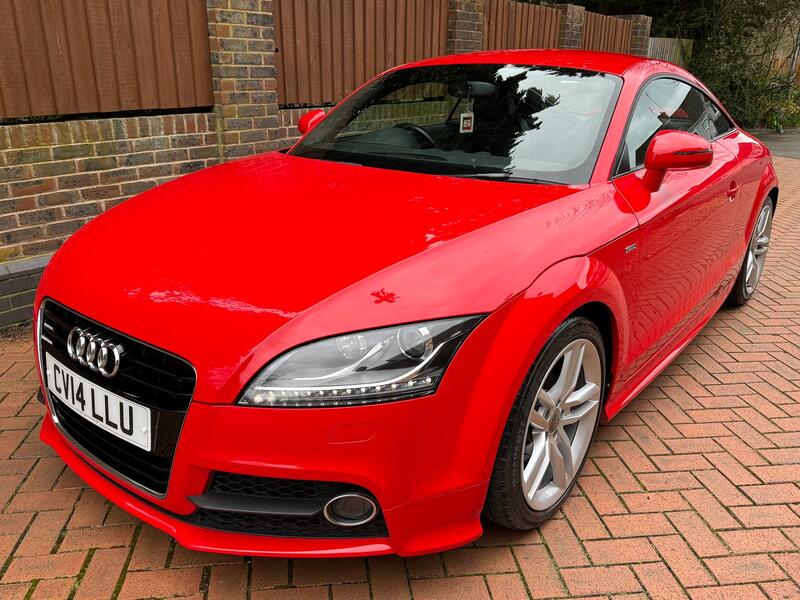 AUDI TT